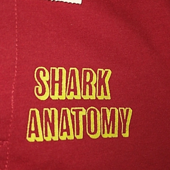 ☆NWT☆Toddler Boys ☆TOUGHSKINS☆Red Short Sleeve Shark Patch T-shirt - Picture 9 of 9